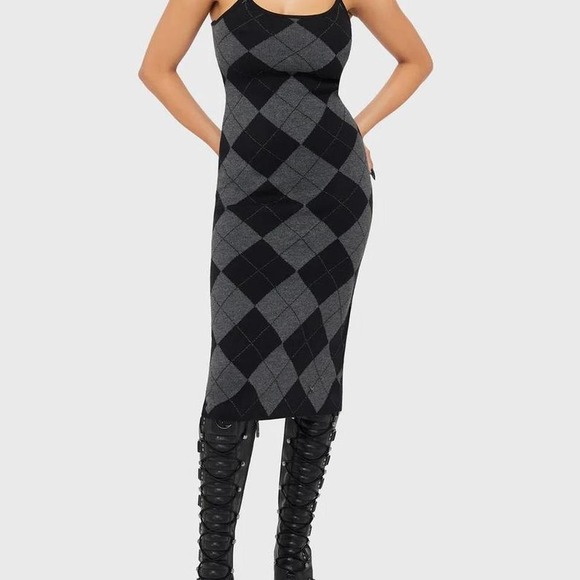 Killstar Dresses & Skirts - Killstar Black & grey argyle midi dress size xl NWT